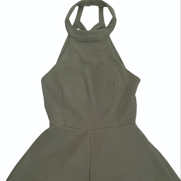 ✨ REVAMPED✨ Olive Waffle Romper - Picture 2 of 8